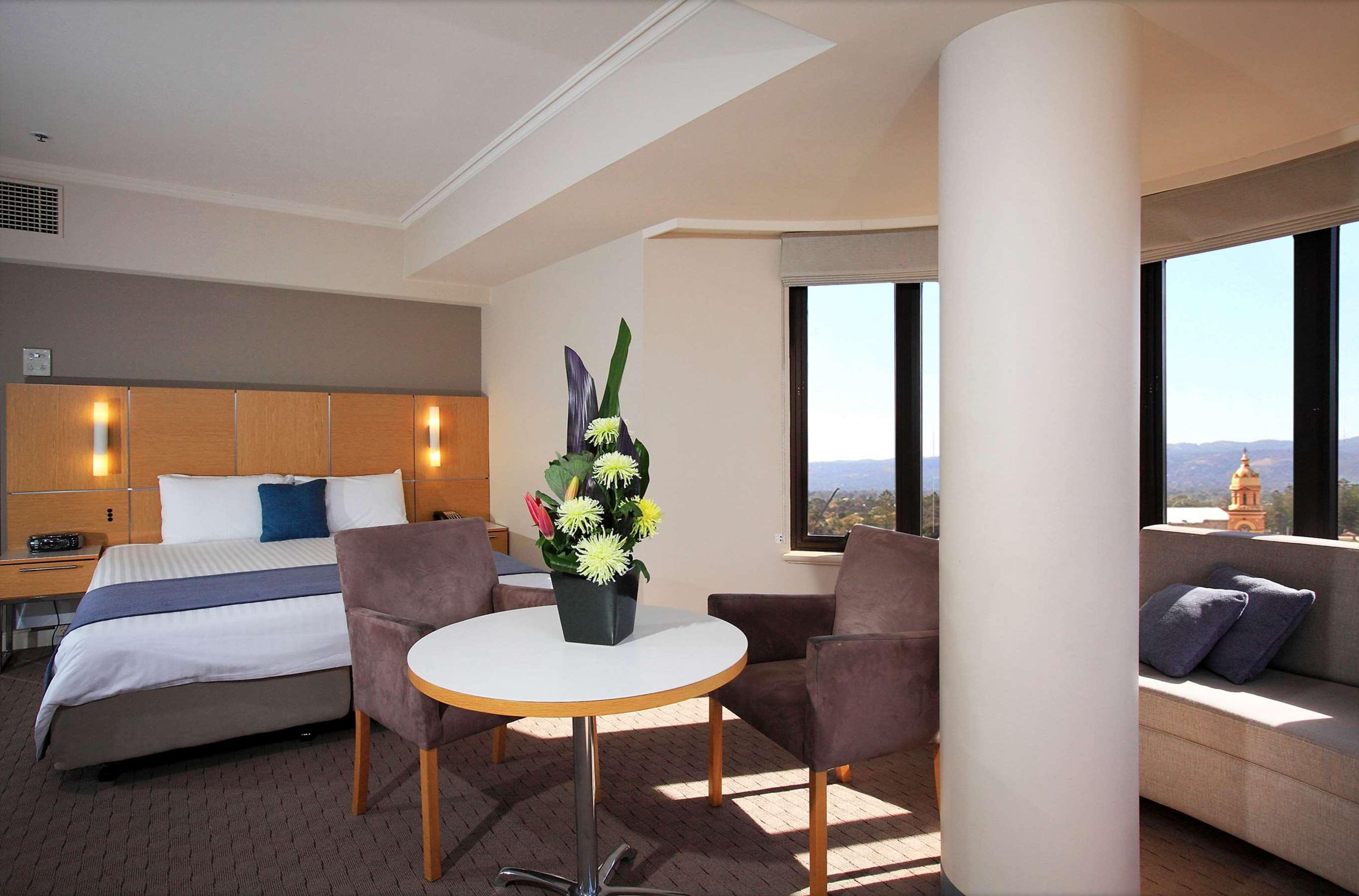 Stamford Grand Adelaide Hotel 5*