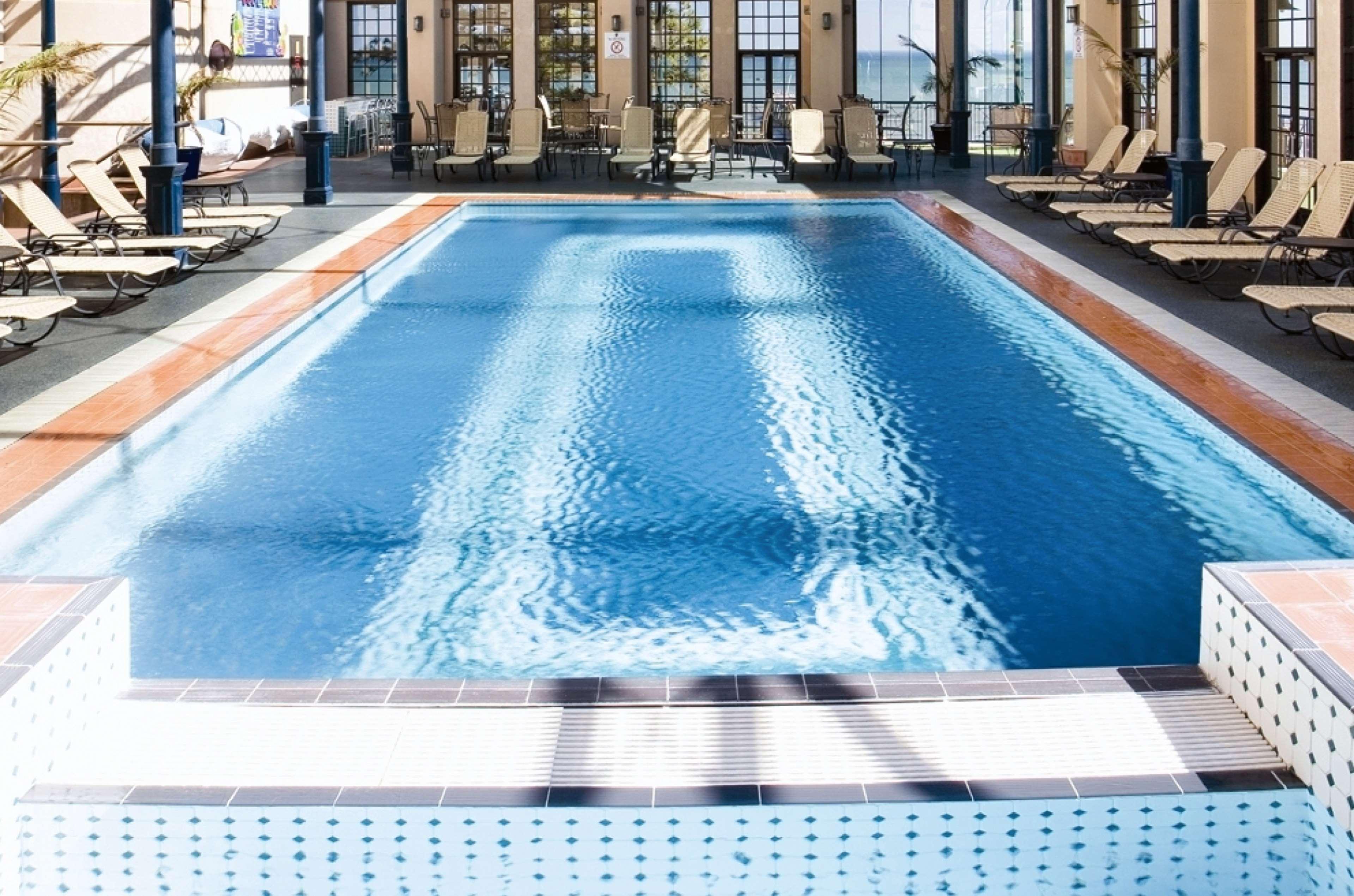 Stamford Grand Adelaide Hotel
