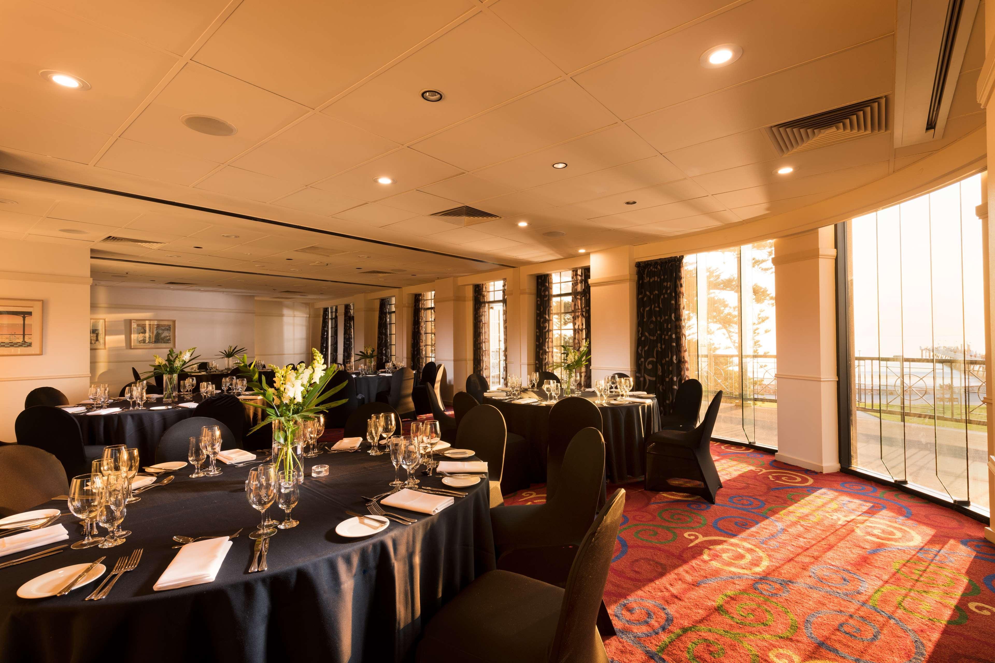 Stamford Grand Adelaide Hotel 5*