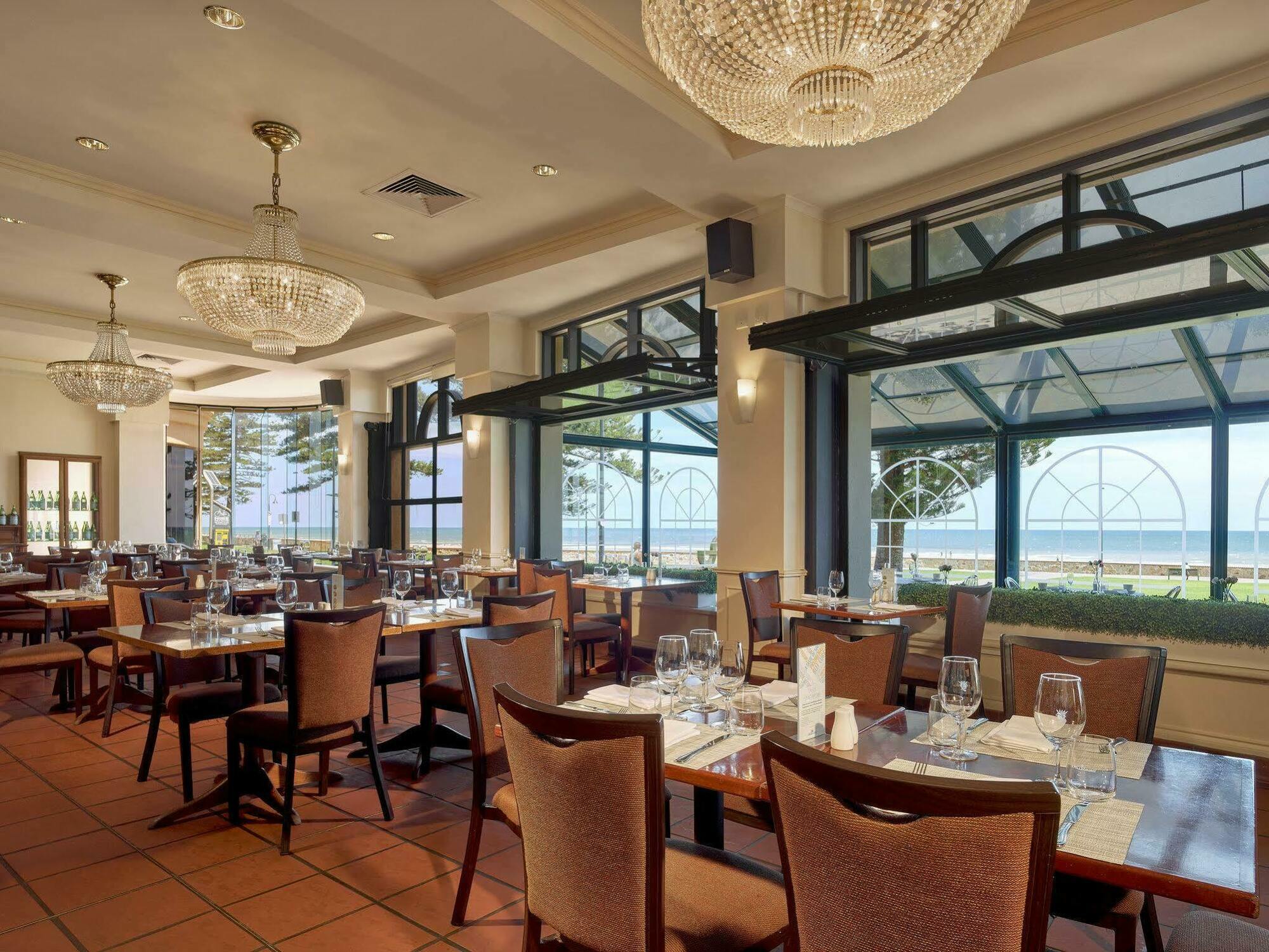 Hotel Stamford Grand Adelaide