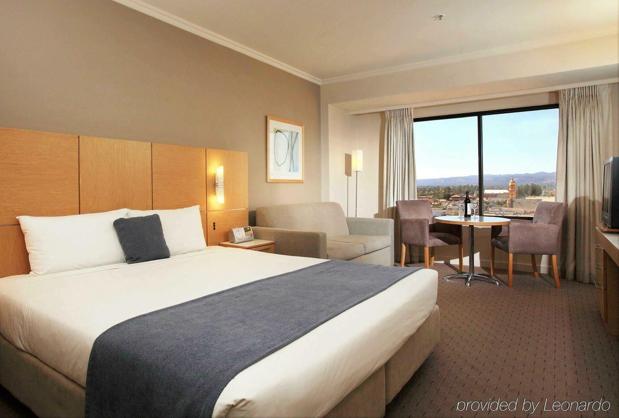 Stamford Grand Adelaide Hotel